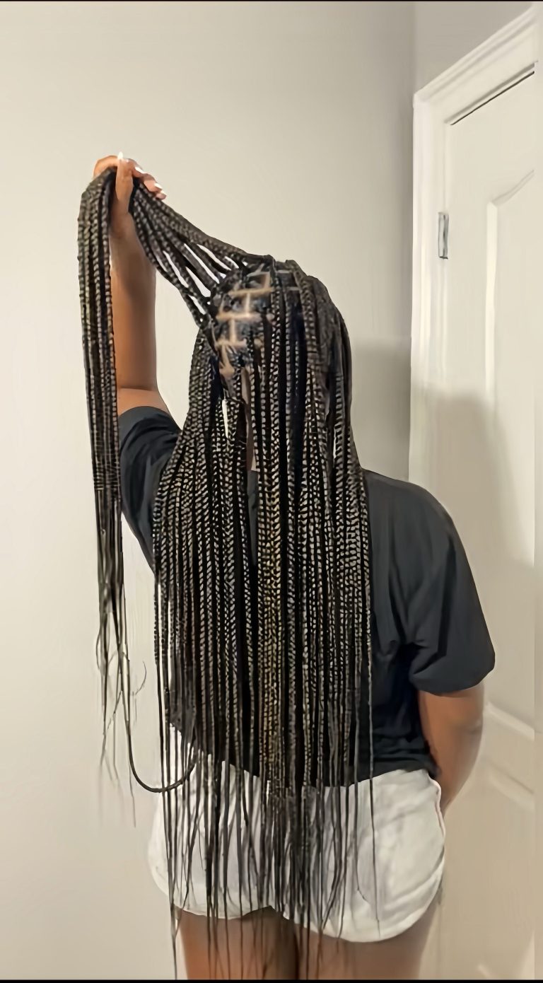 Knotless braids by Tracy's Beautique salon